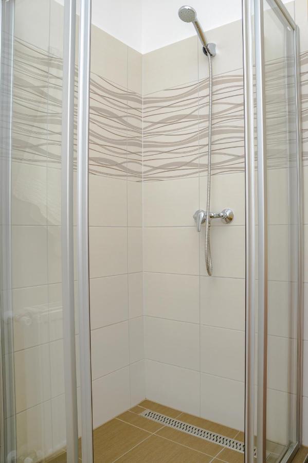 Hajdúszoboszló Illes Apartmanok Ii. מראה חיצוני תמונה
