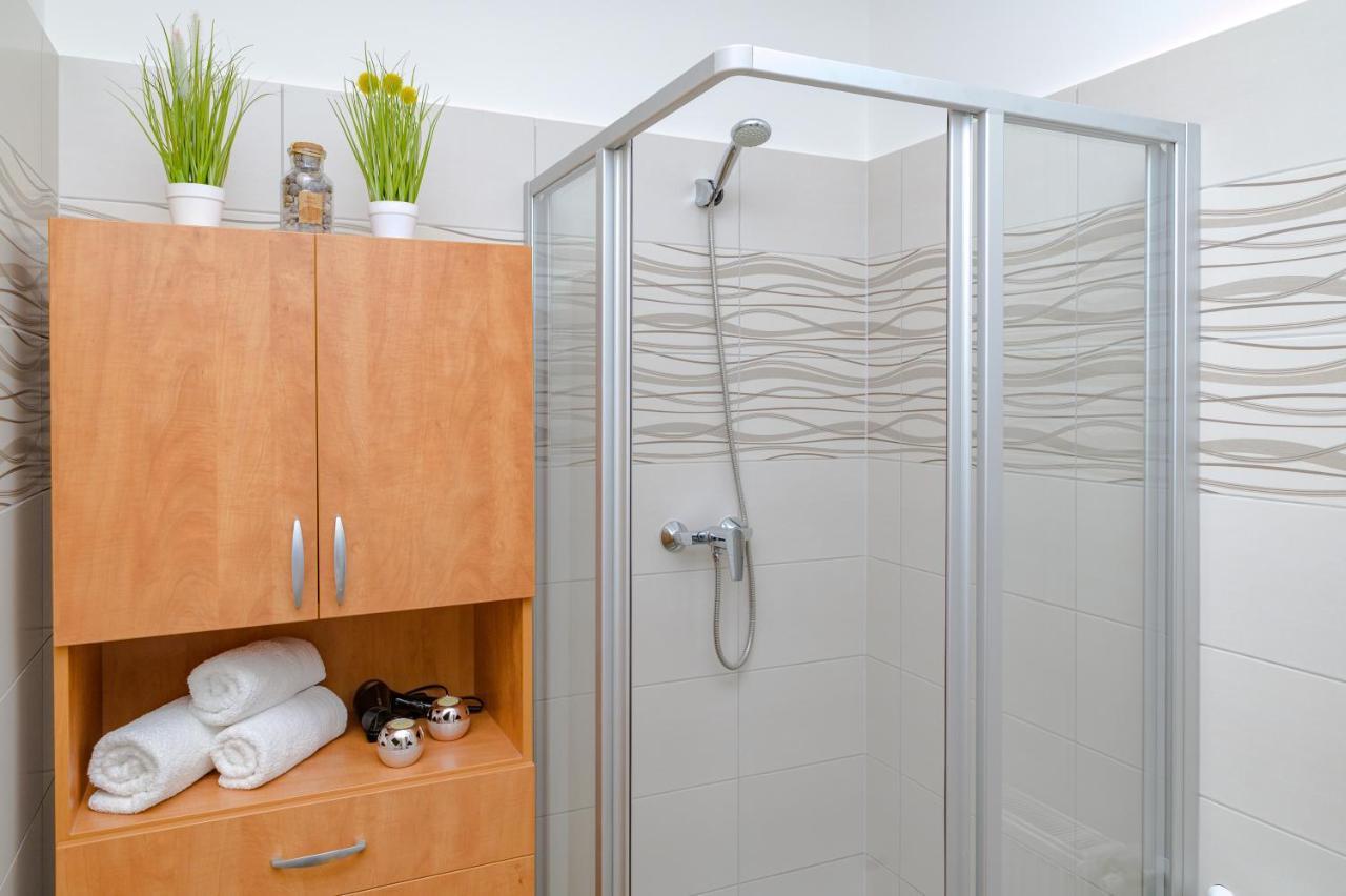 Hajdúszoboszló Illes Apartmanok Ii. מראה חיצוני תמונה